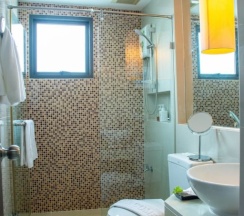 Люкс Grand с балконом в Chor Cher - The Luxury Green Hotel