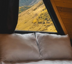 Апартаменты c 1 комнатой с балконом в Шале Gold cottages Kazbegi