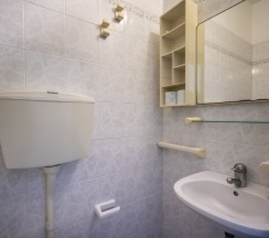 Трёхместный номер Standard с балконом в Hotel Mamy