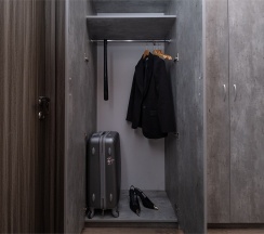 Двух уровневые апартаменты с антресолью в Берисон