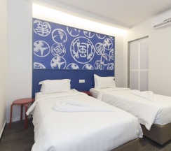 Двухместный номер Deluxe 2 отдельные кровати в Kitez Hotel & Bunkz - Hostel