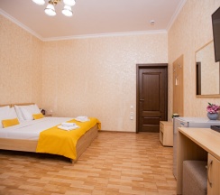 Стандарт 4-местный с двуспальной кроватью и балконом в Джульетта