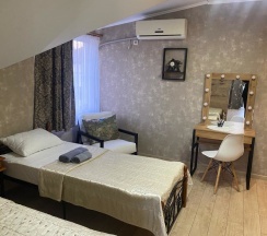 Апартаменты с 2 комнатами с балконом в Вояж