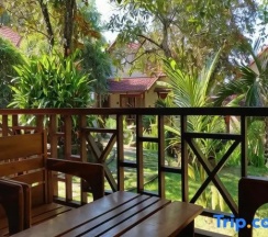 Семейное бунгало с видом на сад в Hong Bin Bungalow Resort