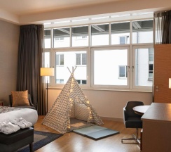 Номер семейный в Hilton Cologne
