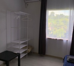Трехместный номер с двуспальной и односпальной кроватью в Валентина