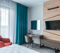 Стандартный номер с одной двухспальной кроватью в ПСБ Патриот Cosmos Hotels