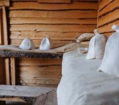 Двухместный коттедж с 3 комнатами с красивым видом из окна двуспальная кровать в Банный остров