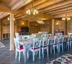 18-ти местный дом в Прибрежном поселке в Бутик