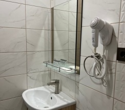 Коттедж с балконом и с видом на горы в Piligrim