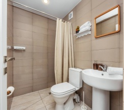 Четырёхместный номер Superior с балконом в Villa Blanca