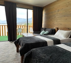 Новые трехместные домики в Горное озеро