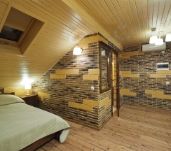 Номер стандарт с 1 двуспальной кроватью (мансарда) в Дилижанс