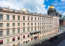 Супериор с двумя кроватями и диваном 4 этаж в Renartiss Isaakiy St. Petersburg hotel