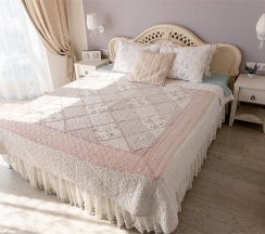 Двухместный Делюкс с 1й кроватью или 2мя отдельными кроватями, вид на город в Прованс