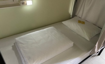Место в восьмиместном мужском номере в Со Сна