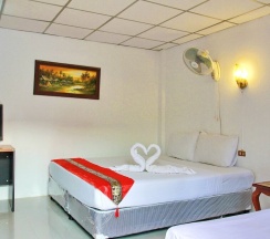 Двухместный номер Superior двуспальная кровать в JJ Guesthouse