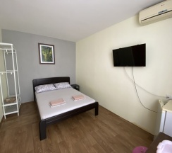 Двухместный номер с двухспальной кроватью в Ярд