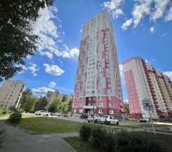 Квартира в Апартаменты на Советский район, жилой район Кузнечиха, бульвар 60-летия Октября, 21/1