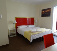 Двухместный номер Standard с балконом двуспальная кровать в Felicity Residence