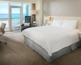 Двухместный номер с видом на океан (двуспальная кровать) в Fontainebleau Miami Beach