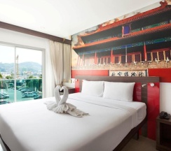 Двухместный номер Deluxe двуспальная кровать в The AIM Patong Hotel