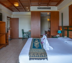 Двухместный полулюкс двуспальная кровать в Karon Princess Hotel