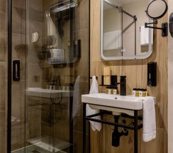 izzziUP Junior Suite в izzziup community L&C
