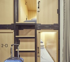 Кровать в общем номере (мужской номер) в Myeongdong Goodstay - Hostel