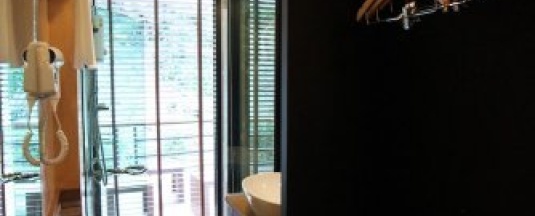 Двухместный номер Standard с балконом двуспальная кровать в Phi Phi Nice Beach Hotel Hip