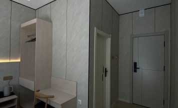 Номер стандарт с 1 двуспальной кроватью в Holiday hotel
