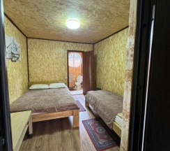 Трёхместный Караоке (3 домик 6 комната) в Огонёк