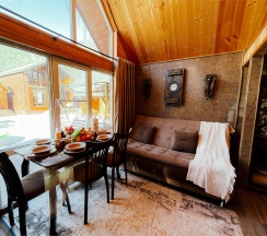 Люкс Шале в Mustang