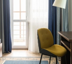 Двухместный номер Standard с балконом двуспальная кровать в Ncity Hotel