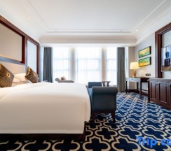 Номер Executive в Phoenix Hotel