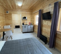 Дом отдельный благоустроенный трехместный с кухней в Место силы