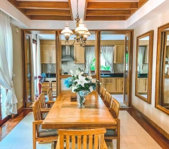 Вилла с 5 комнатами в Royal Sammuk villas