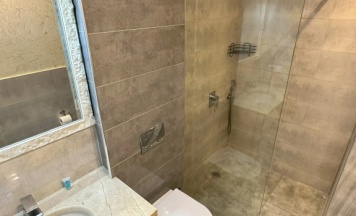 Двухместный номер Deluxe с балконом и с видом на море (двуспальная кровать) в National+
