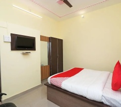 Одноместный номер Standard в OYO 17171 Sandhya Guest House