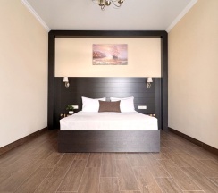 2х комнатный 4х местный номер с видом на море в Alpen House