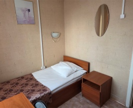 Одноместный номер эконом в блоке с общей ванной в Патриот