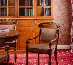 Премиум Люкс "Талион" с видом на Строгановский дворец и реку Мойку в Taleon Imperial Hotel