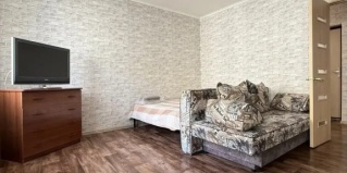 Красноярск: Апартаменты Квартира на Караульной