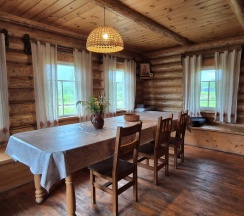 Шестиместный дом Русский в Глэмпинг на озере Сиг