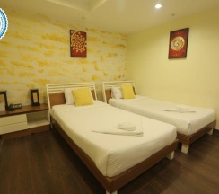 Трёхместная студия односпальная кровать в My Way Hua Hin Music Hotel