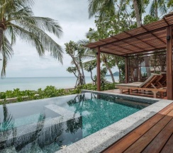 Вилла with Private Pool с 2 комнатами рядом с пляжем в Banana Fan Sea Resort