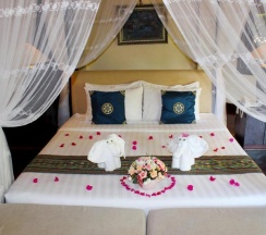 Бунгало Luxury в Poshanu Resort