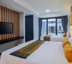 Трёхместный номер Deluxe с балконом и с красивым видом из окна в Tuana Hotels Casa Del Sol
