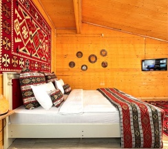 Двухместный комфорт с видом на горы | 3 этаж в Hayat Haus