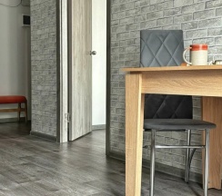 Двухместные апартаменты c 1 комнатой (двуспальная кровать) в Квартира Атмосферная Рядом с Вокзалом для 2-х Гостей